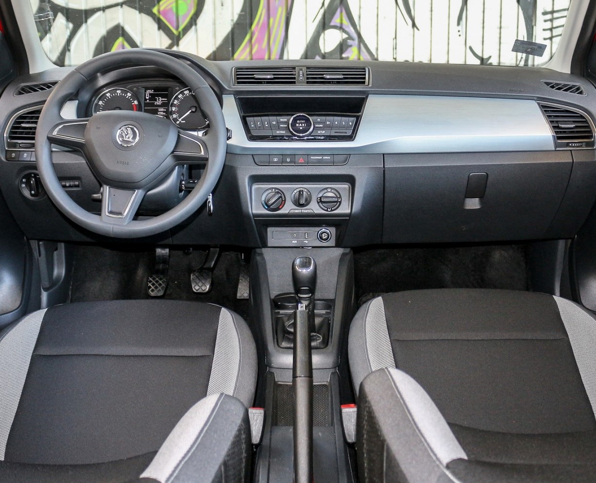 Car rental-207813eaddcab7ac8b4163fce790bb61.jpg